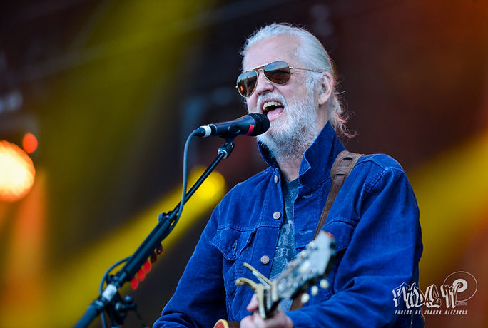 BLUE RODEO LIVE @ BUTLER'S BARRACKS NOTL17