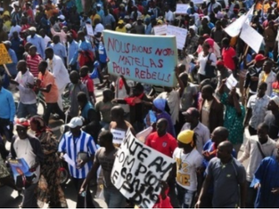 Interdiction d'organiser une marche pacifique : Le Comes souligne une violation des libertés individuelles.