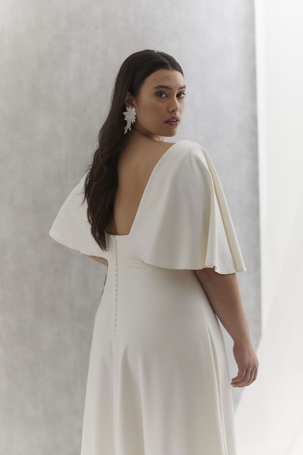 Thumbnail: Hera Couture - Garcia Curve