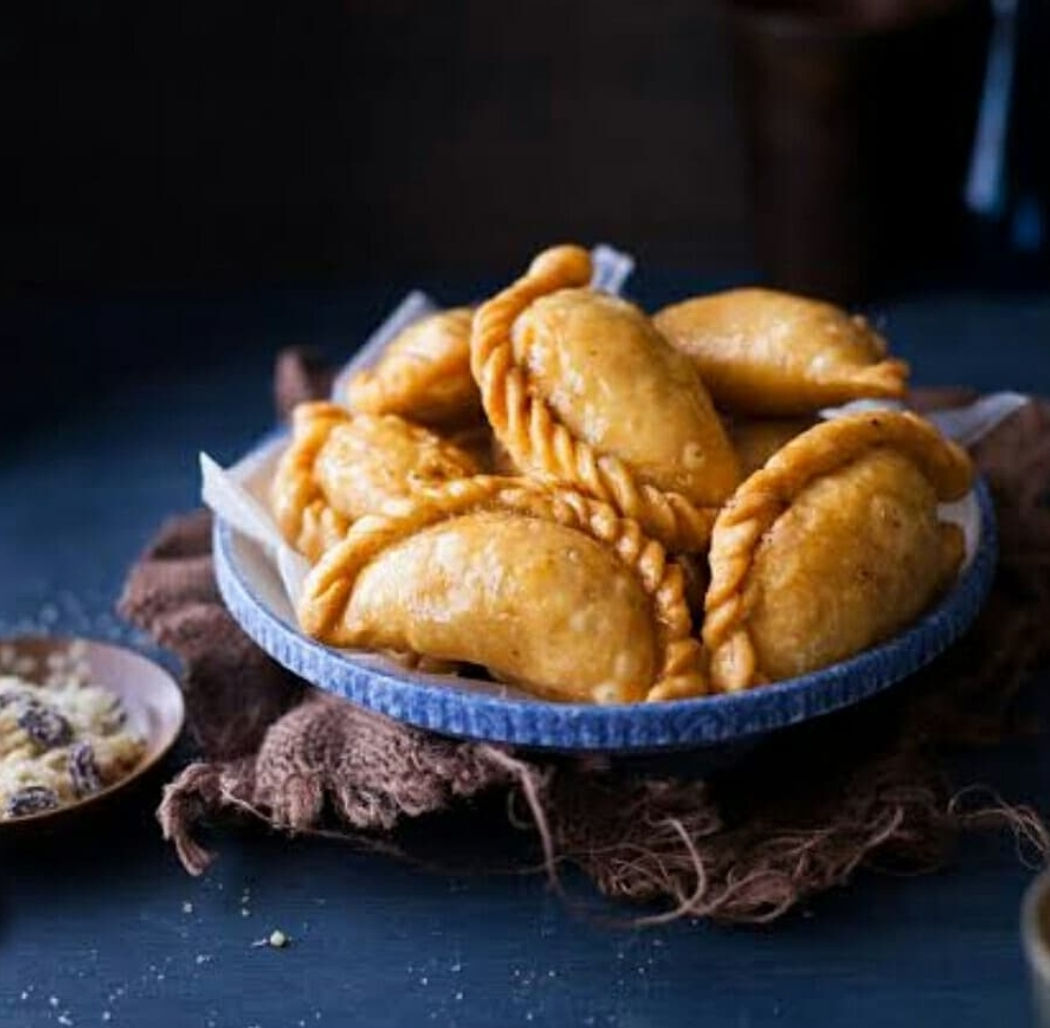 Sweet 'Gujiya'