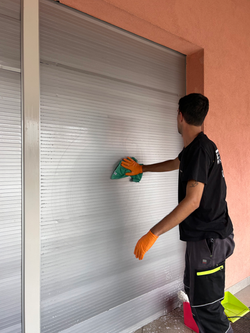 PULIZIA TAPPARELLE ACCIAIO