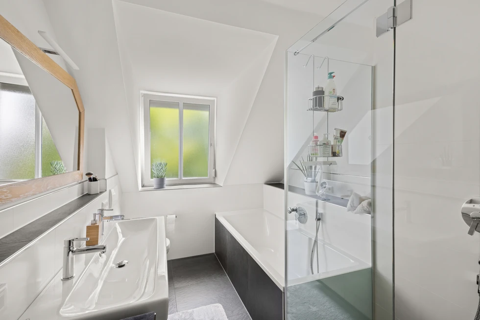 NPSFilm-moderne-badezimmer-immobilien-fotografie-augsburg_09.webp
