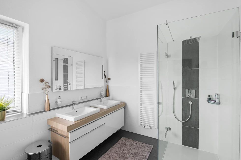 NPSFilm-moderne-badezimmer-immobilien-fotografie-augsburg_04.webp