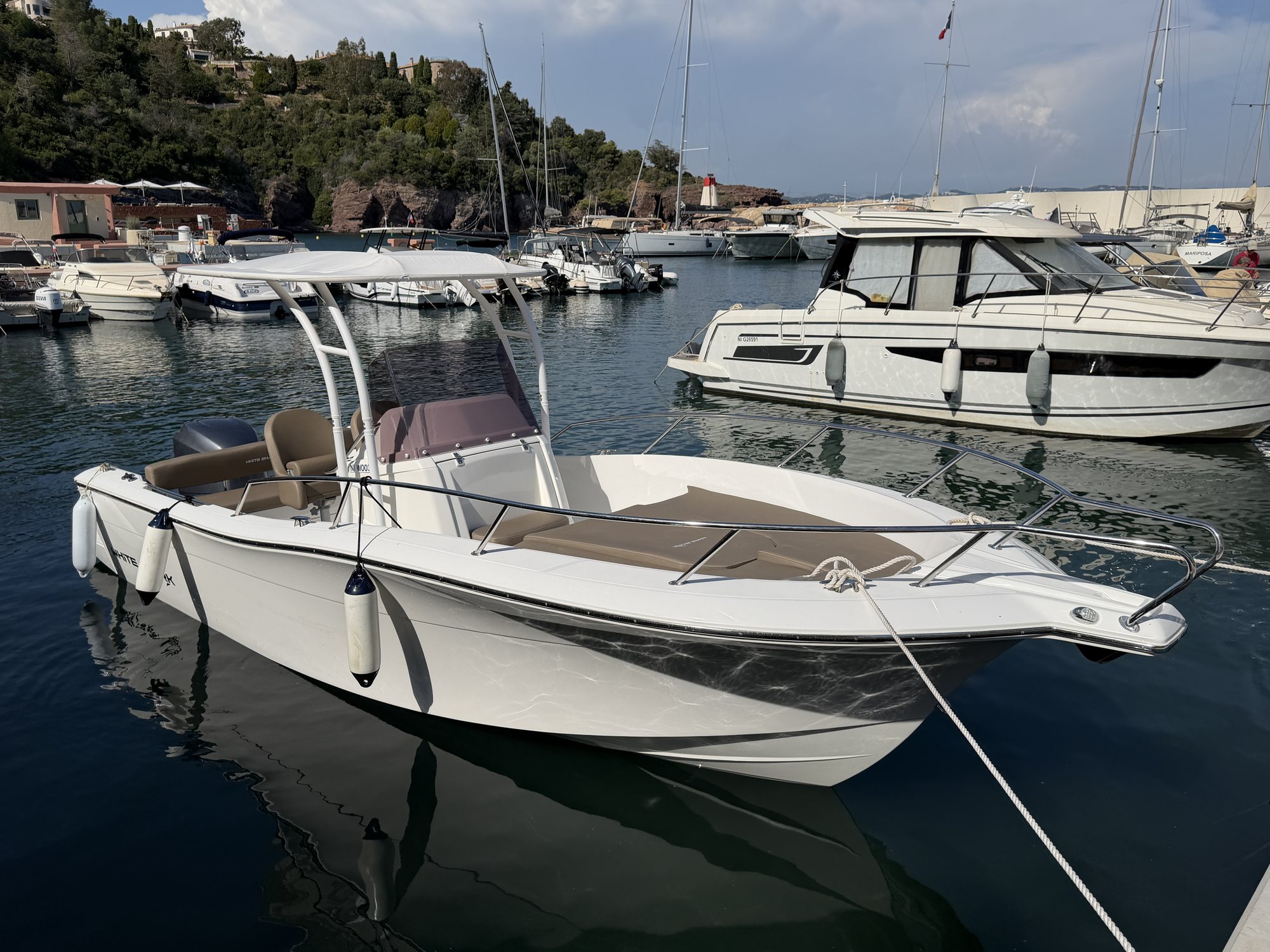 White Shark 230 CC — From the White Shark range