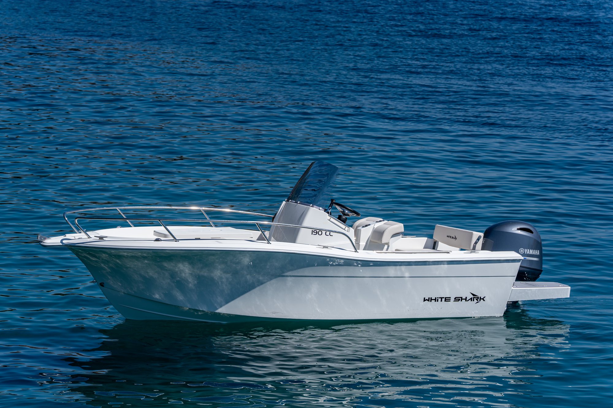 White Shark 190 CC — On the water