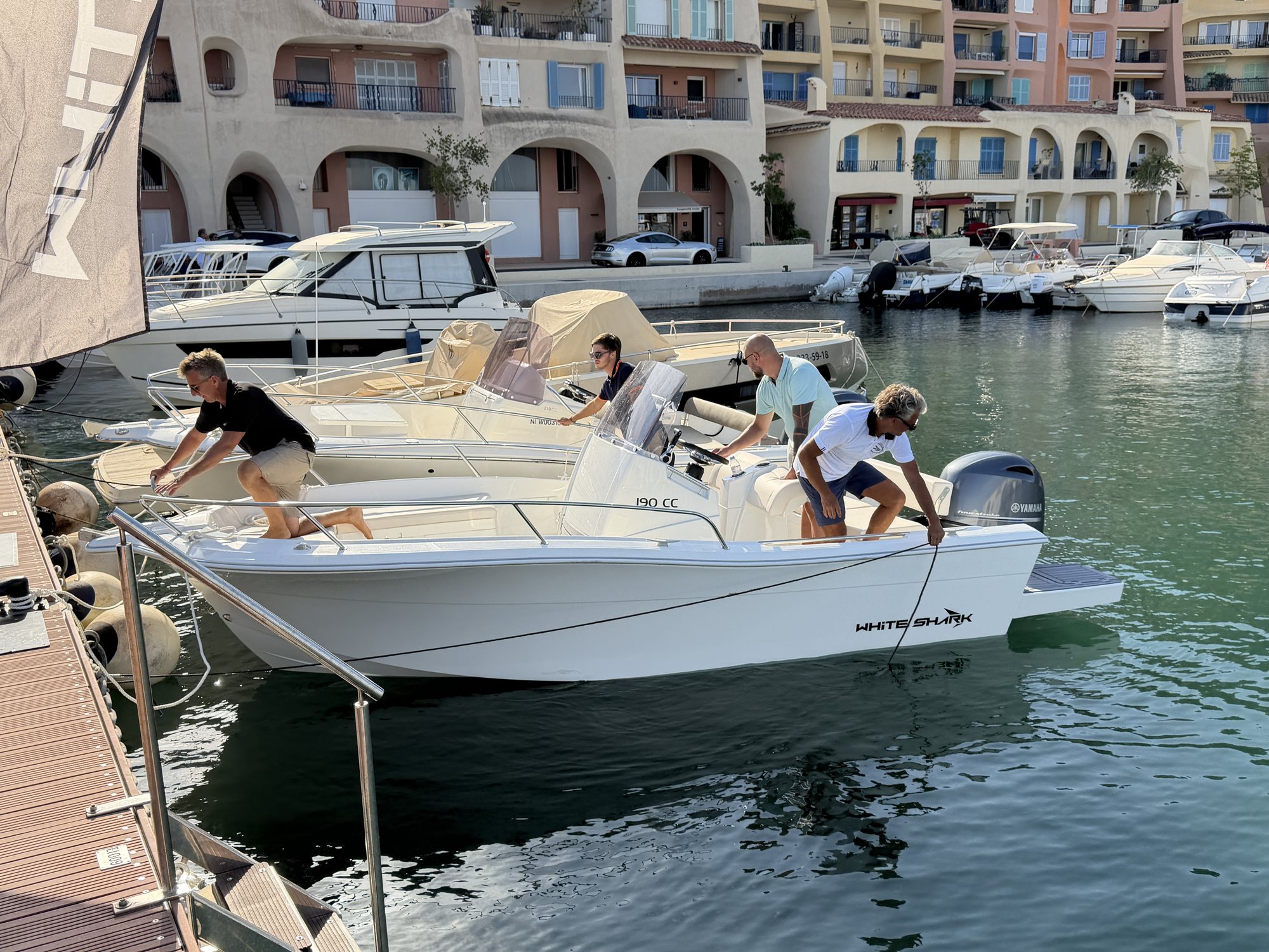 White Shark 190 CC — A day afloat