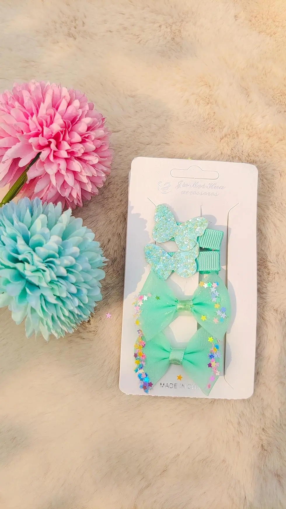 Thumbnail: Bow & butterfly clips card