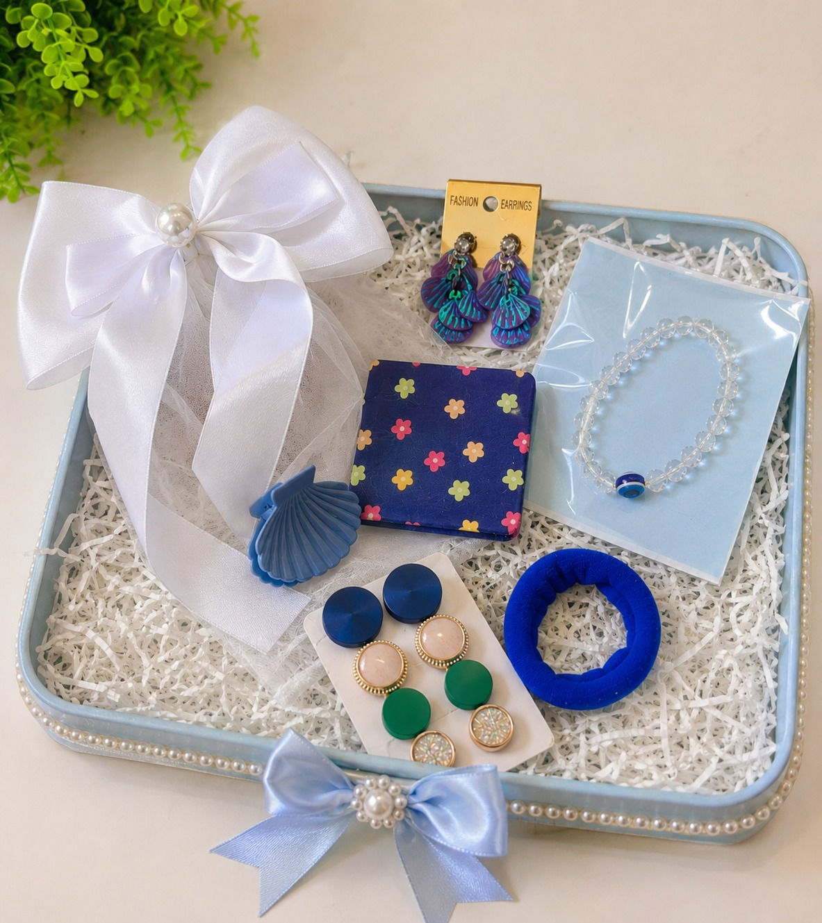 Pearl white theme hamper for sister/bhabhi