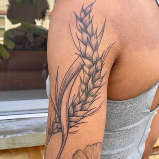 philly tattoo / illustrative blackwork tattoo