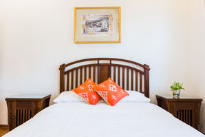 V1709 Bedroom 2-2.jpg
