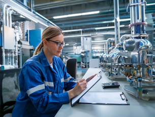 Lubrication Checklist: 9 Practical Tips for Preventive Maintenance