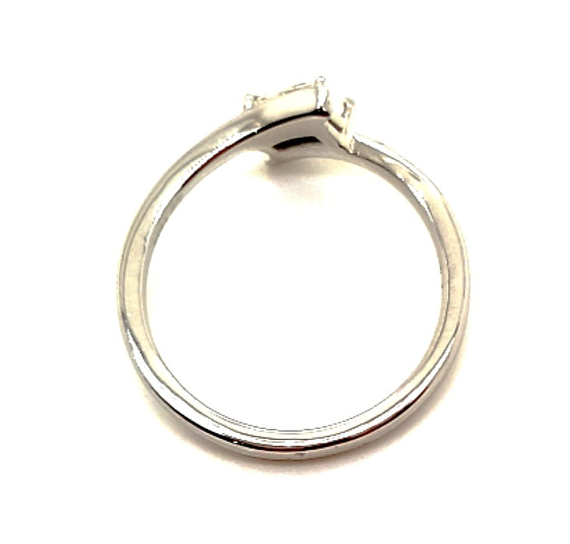 Thumbnail: Radiant Cut Engagement Ring