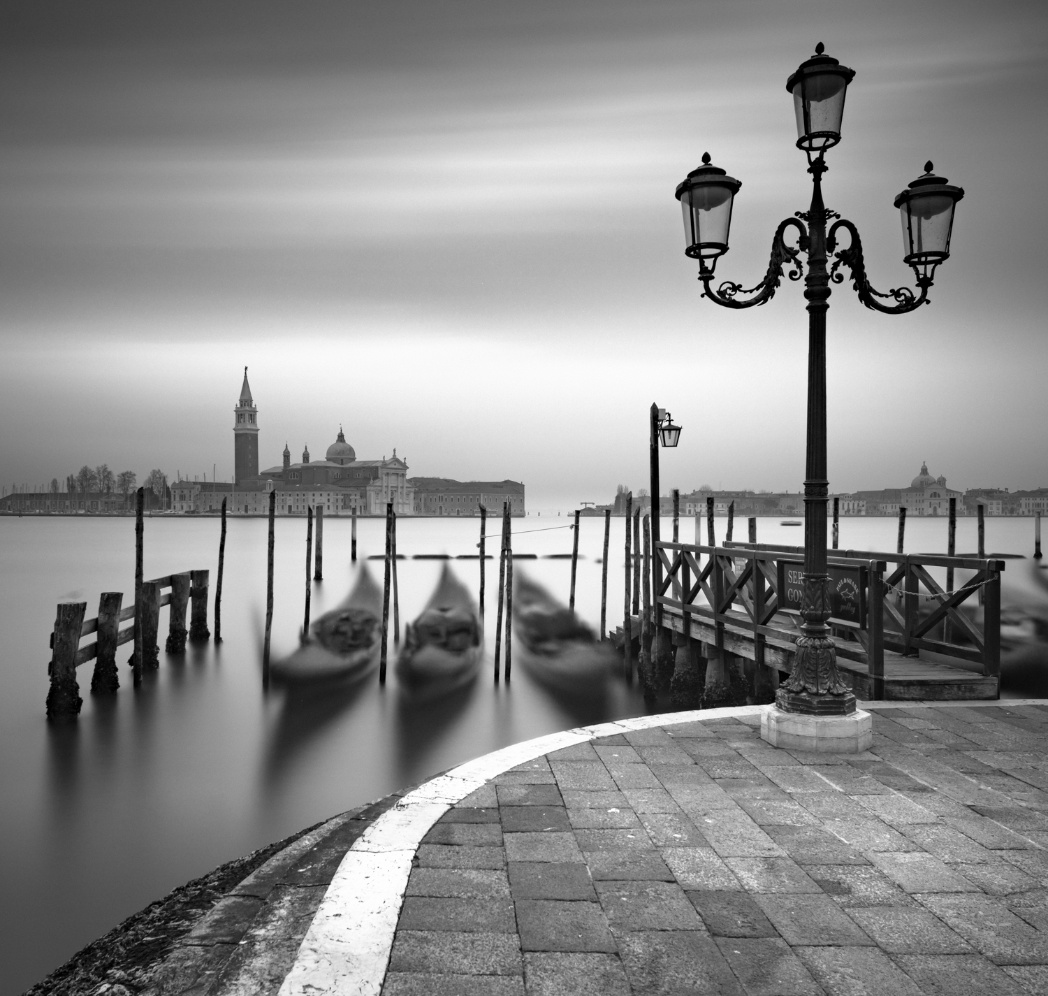 off street parking, venice photo