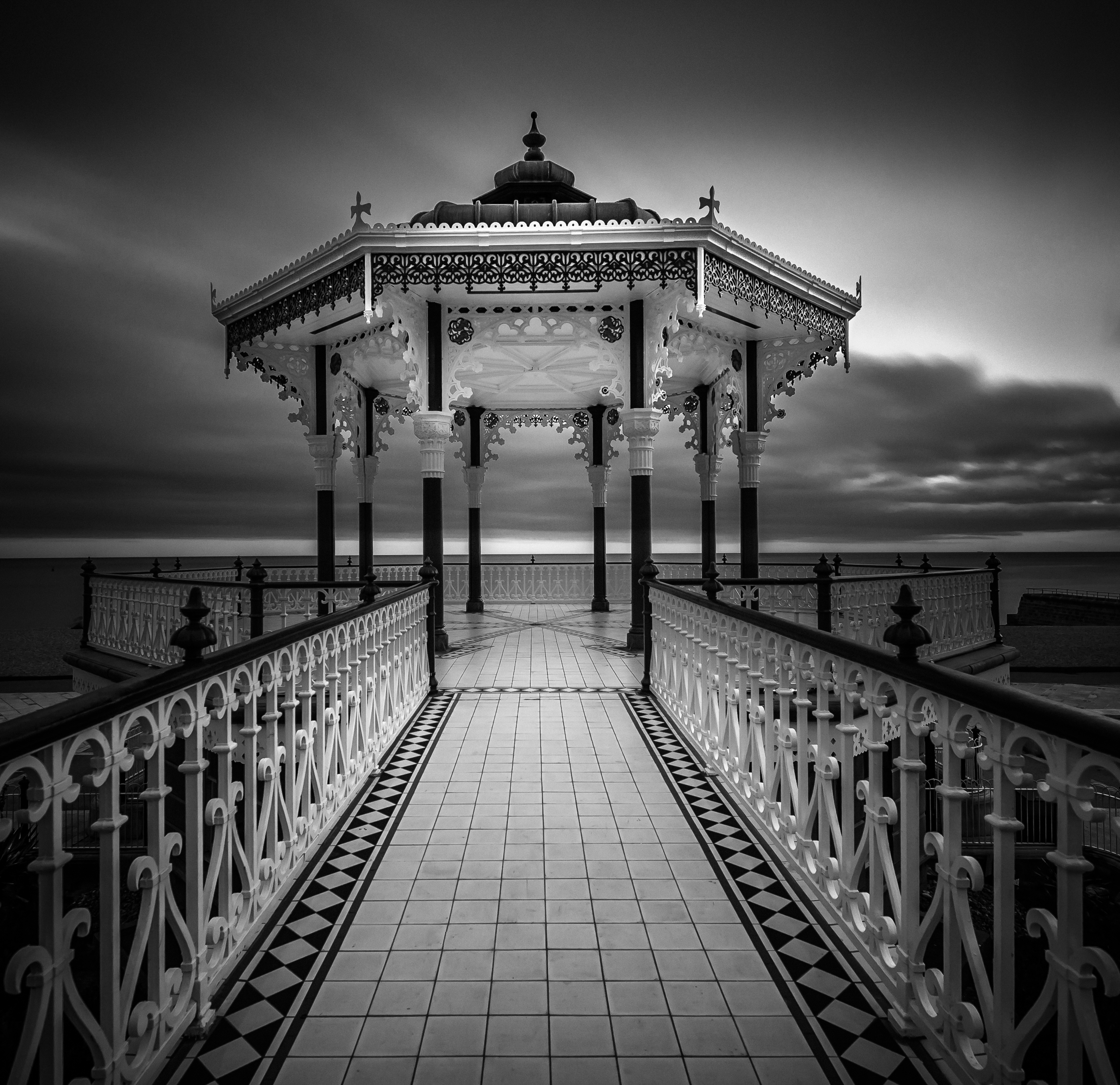 Encore, long exposure photography