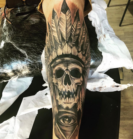 tatuagem realista de caveira