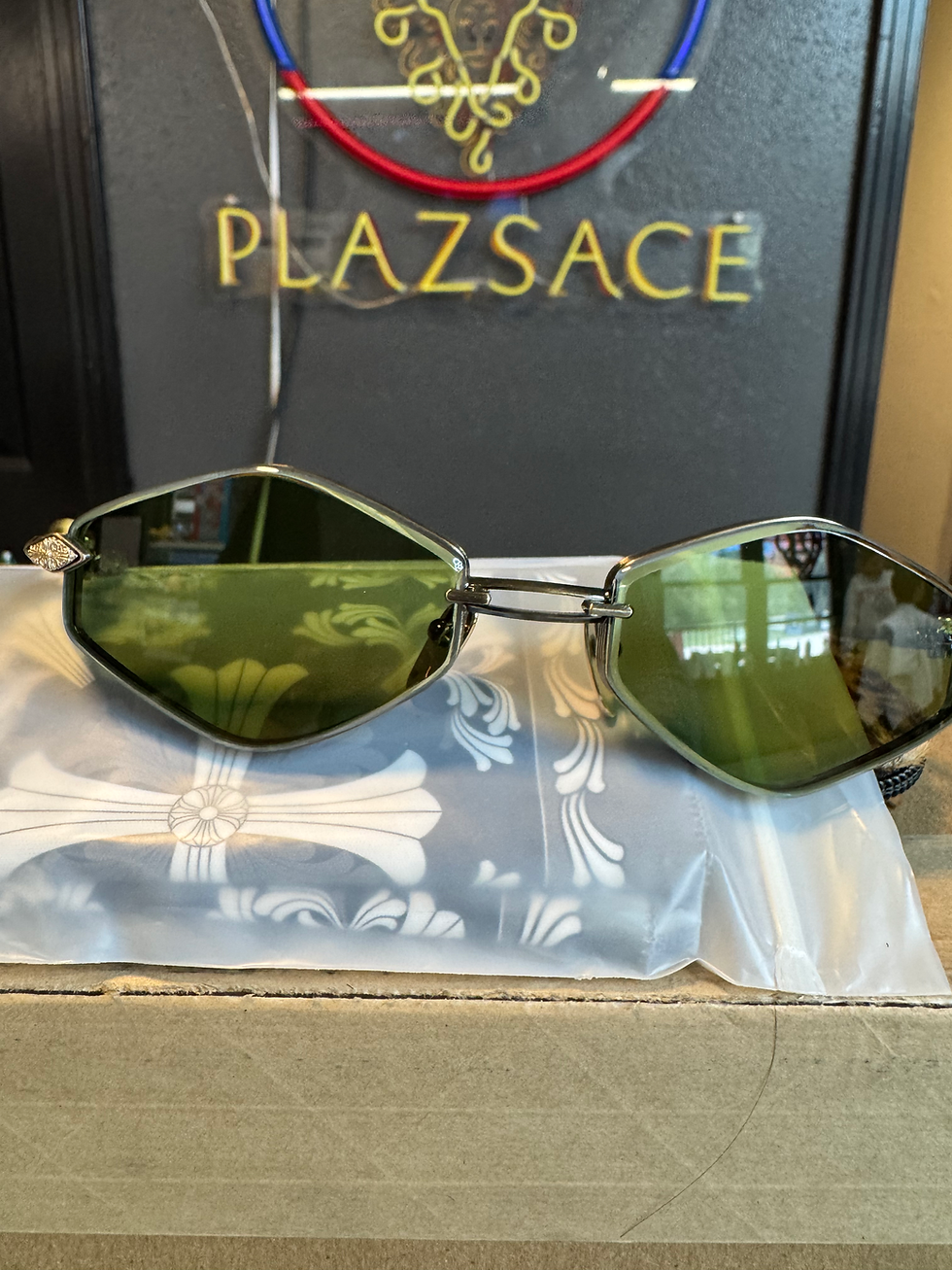 Thumbnail: Diamond-shaped green lens sunglasses, PLAZSACE box in background.