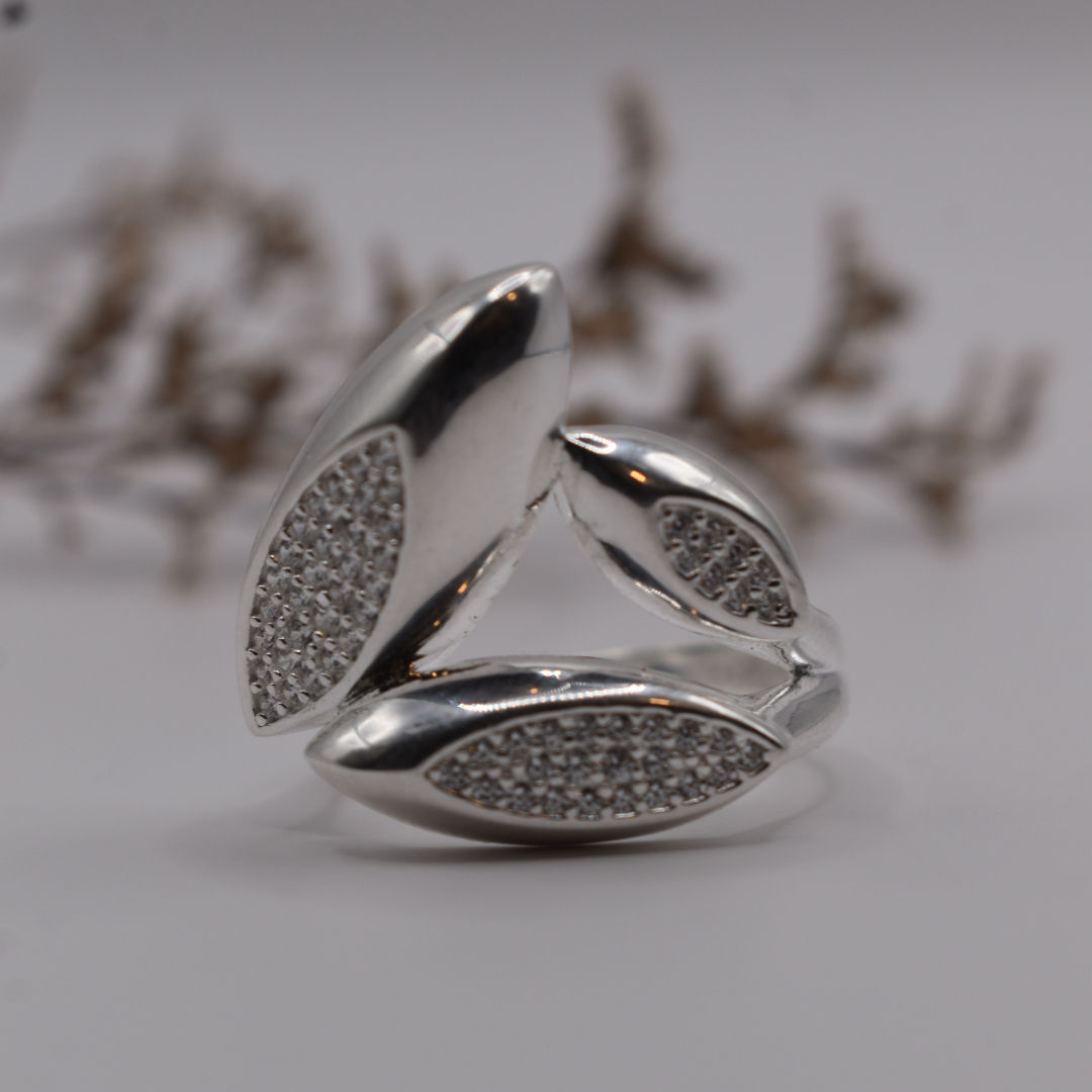 Anillo Hoja Serena