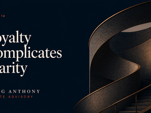 Editorial cover image for the Insight "Loyalty Complicates Clarity", featuring an abstract architectural sculpture symbolising the tension between loyalty, responsibility and clear judgement.