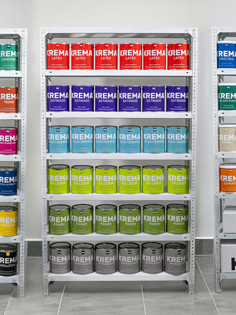 Ventajas de las Perchas KREMA: Coloridas y Atractivas para Impulsar Ventas en tu Negocio