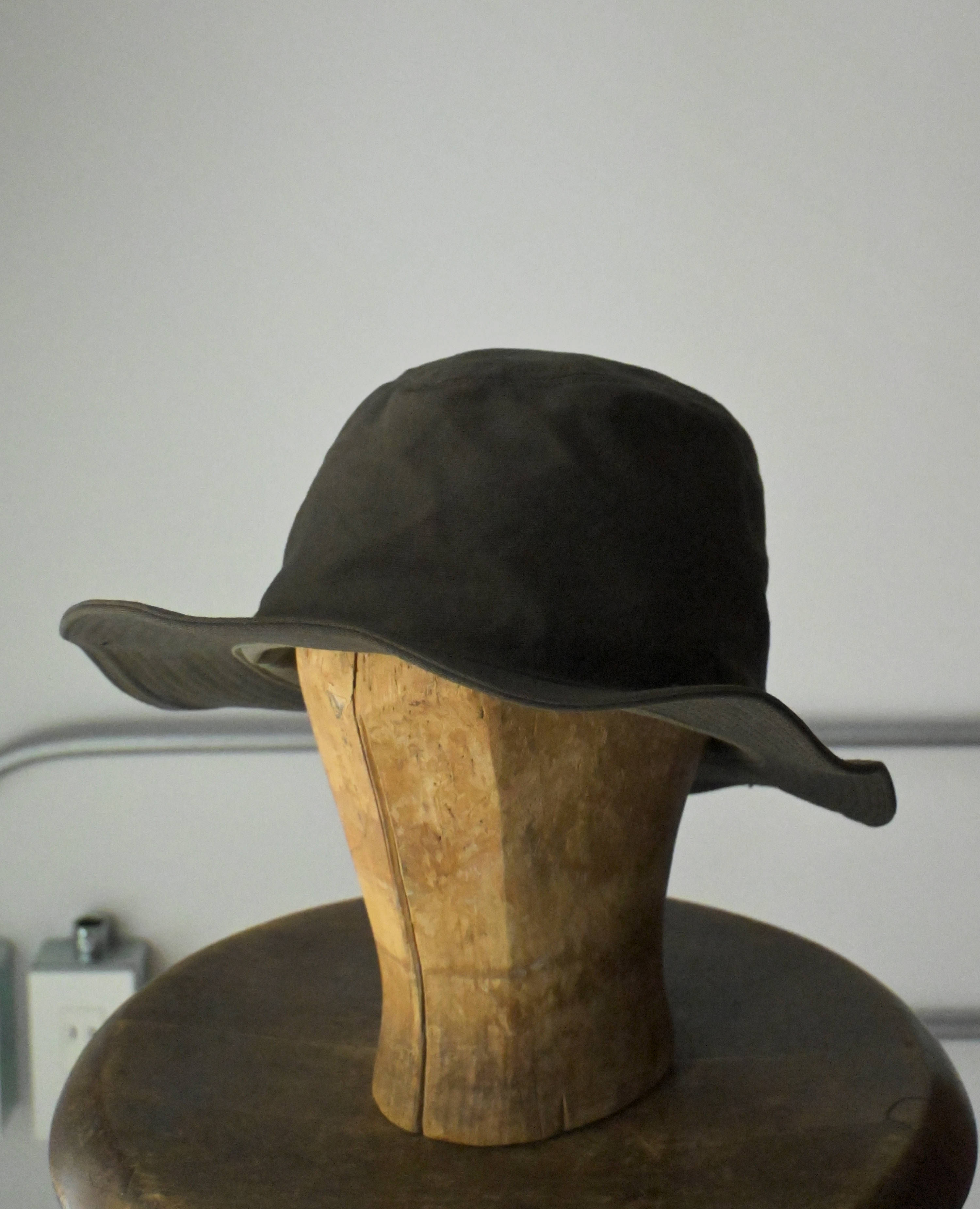 Faded Moleskin Hat "910"