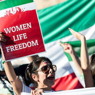 DRINGENDER AUFRUF – März-Kampagne für Frauenrechte – In Solidarität mit den Frauen und dem Volk des Iran