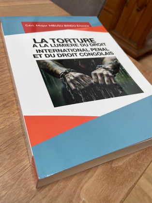 Ein General greift zur Feder im Kampf gegen die Folter