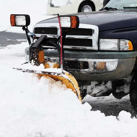 car-removing-snow-commercial-snow-removal-service-image