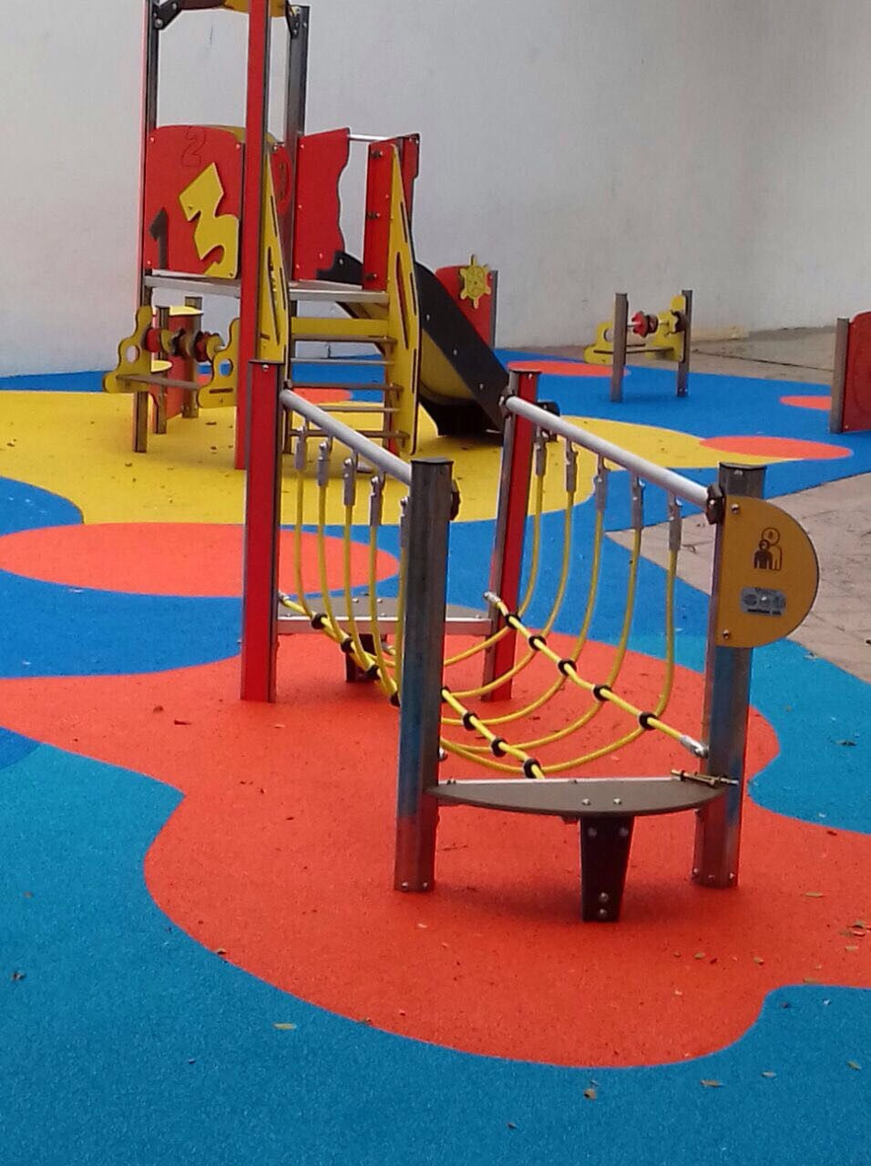 Nouvelle aire de jeux Ecole Théophile Gautier Marrakech