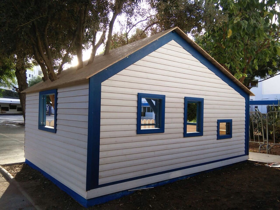 Cabane de la cours de récréation Théophile Gautier