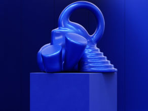 Luminous Blue: A Cor que Conecta Tempos, Tecnologias e Emoções