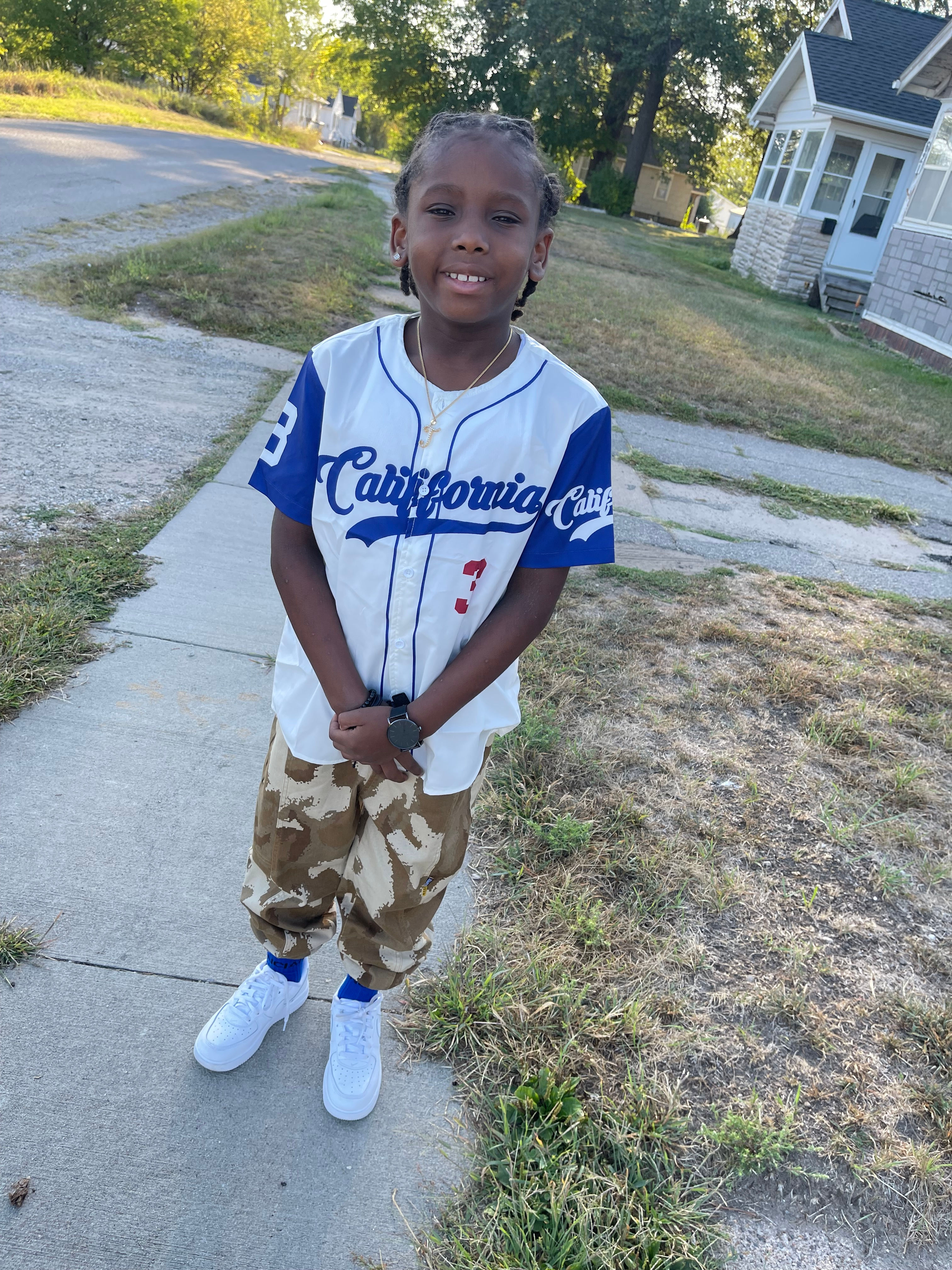 'make it happen' cargo camos