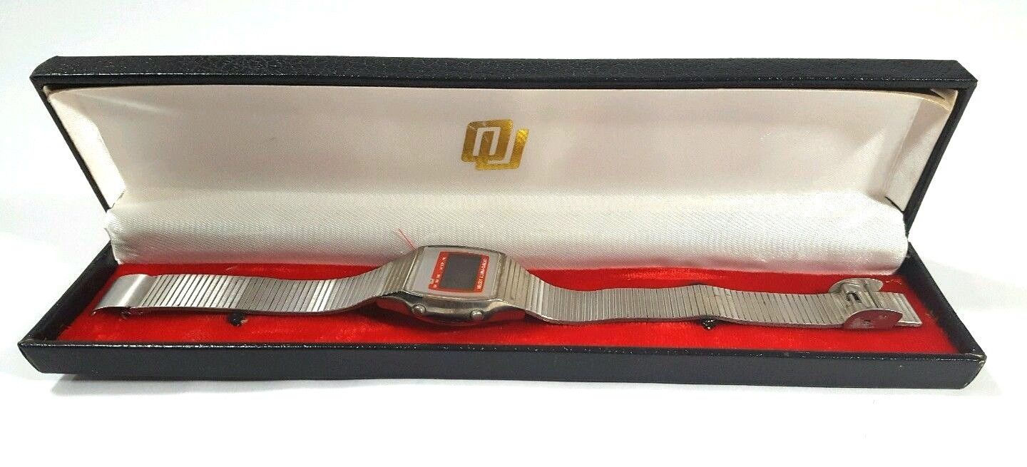 Mens 1980s Oklahoma University Sooners Digital Wrist Watch NCAA Football Silver