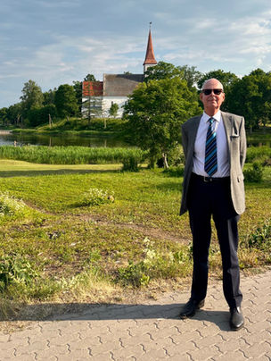 Tere! Mina olen Artur Kapi tütrepoeg. Intervjuu Arthur Intelmanniga