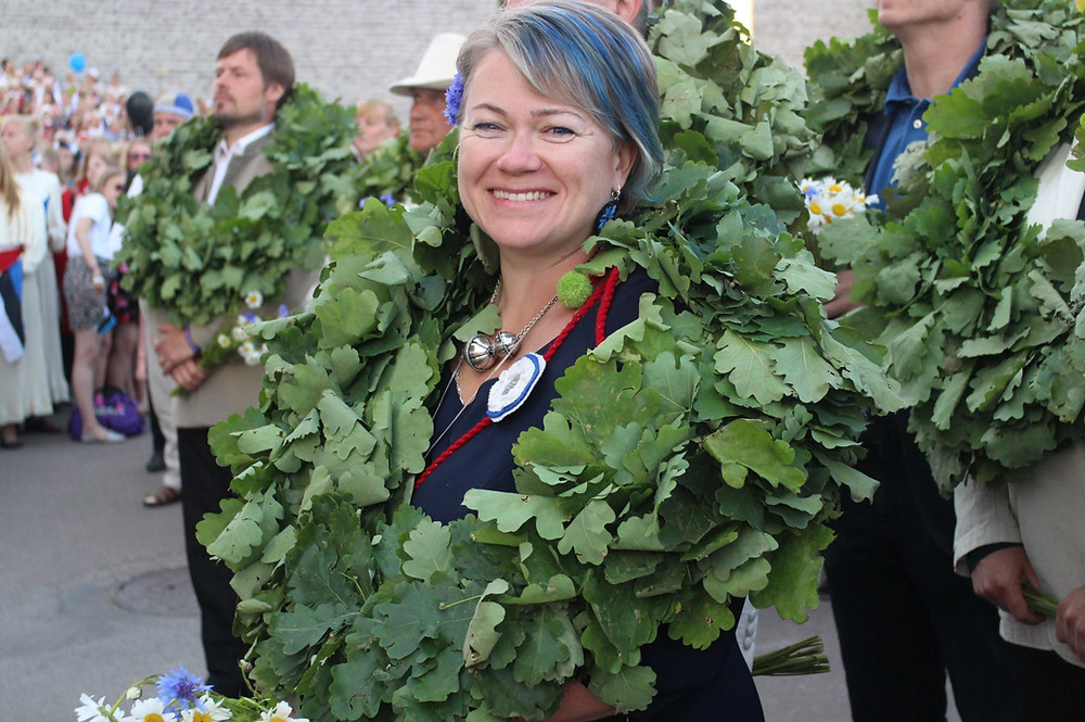 Tammepärja – koorijuhi kauneima ehtega.