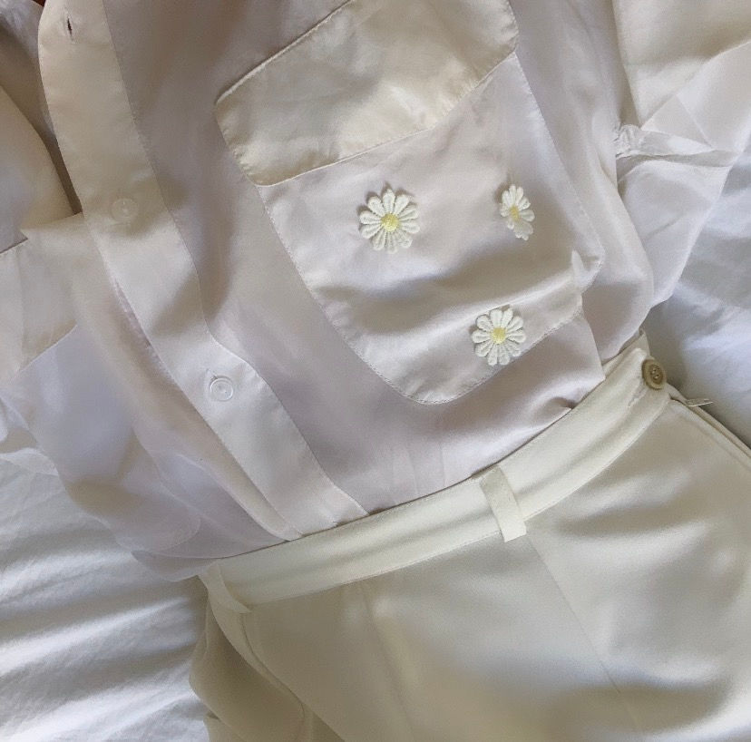 Thumbnail: Boyfriend Daisy shirt