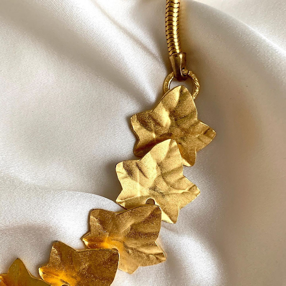 Thumbnail: Golden ivy necklace