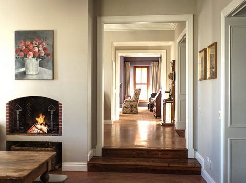 Discover the perfect blend of traditional English elegance and modern design with our English-inspired interior design services. From vintage furniture to rich fabrics and contemporary touches, create a timeless space that suits your style
