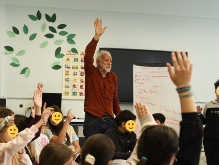 Εργαστήρια μαθητών - Ενημερωτική συνάντηση γονιών κι εκπαιδευτικών