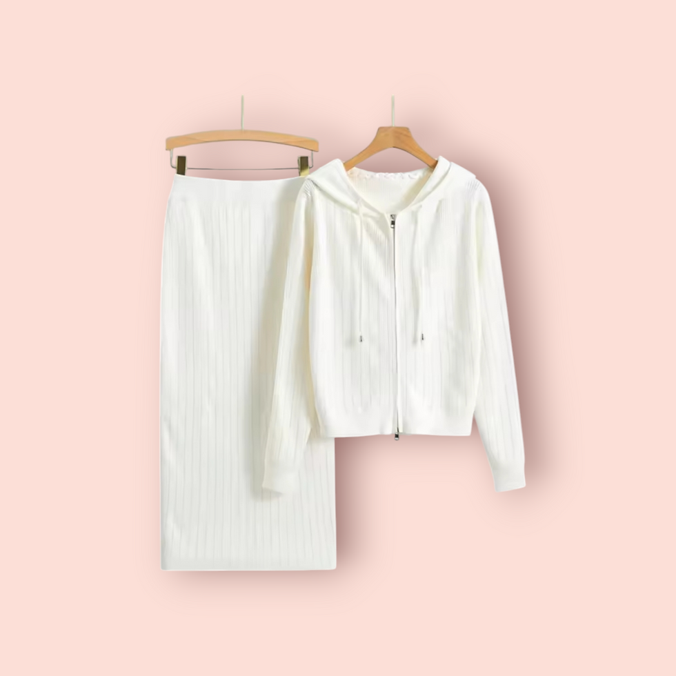 Миниатюра: Zweiteiler mit Jacke & Strass