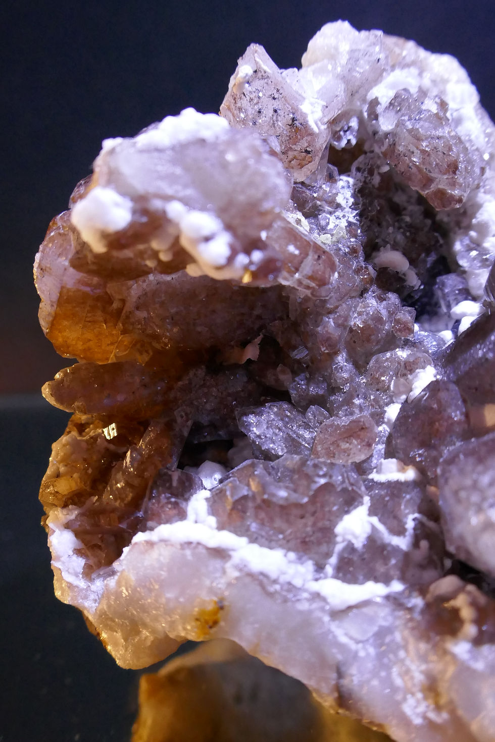 Quartz with Analcime
