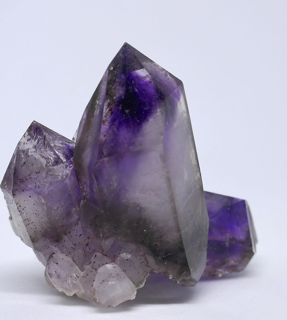 Japanese Twin Quartz var. Amethyst Crystal | Mineral Thesaurum