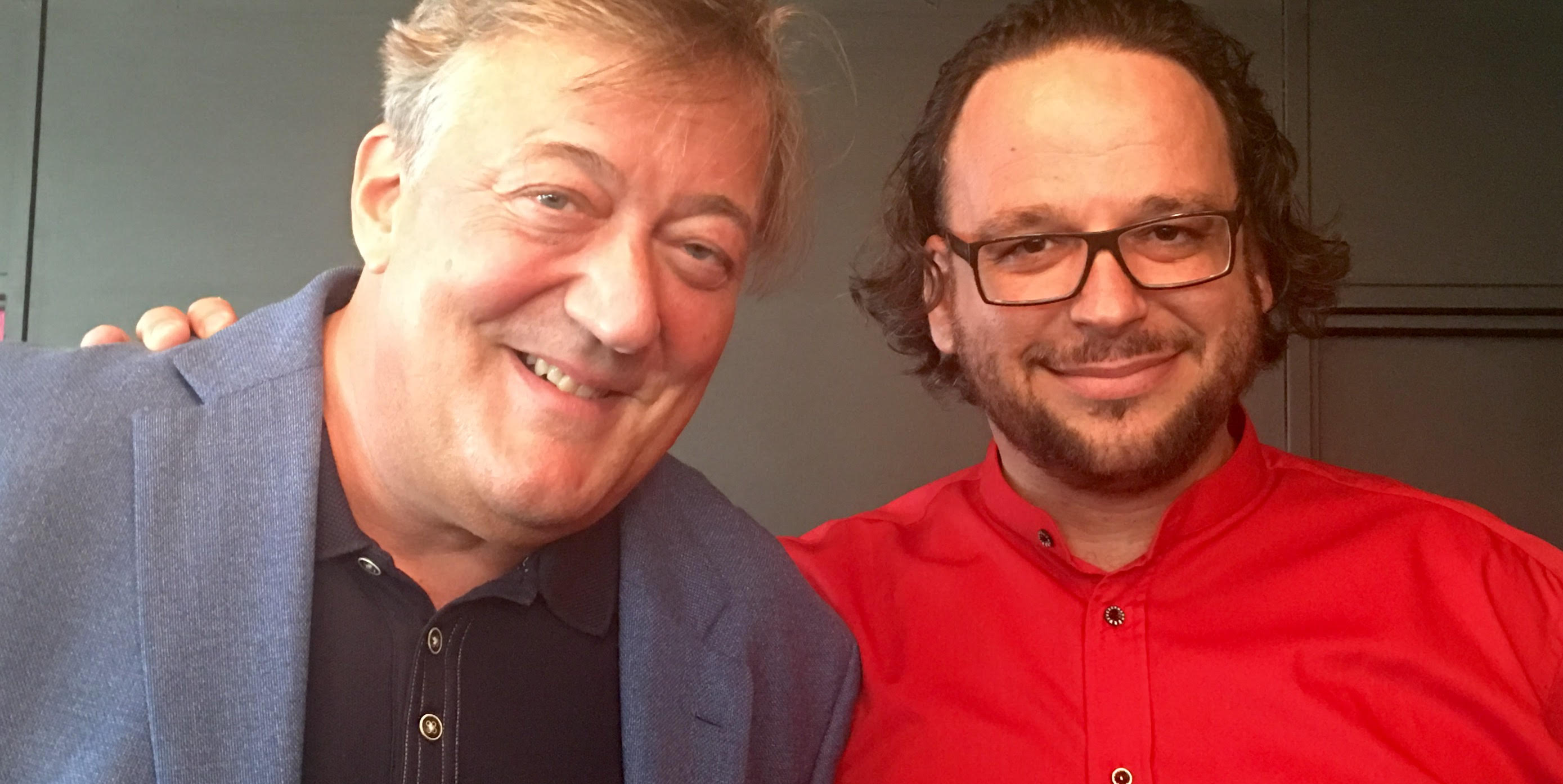 Professor Ghil'ad Zuckermann with Stephen Fry in Adelaide, Australia, 2015