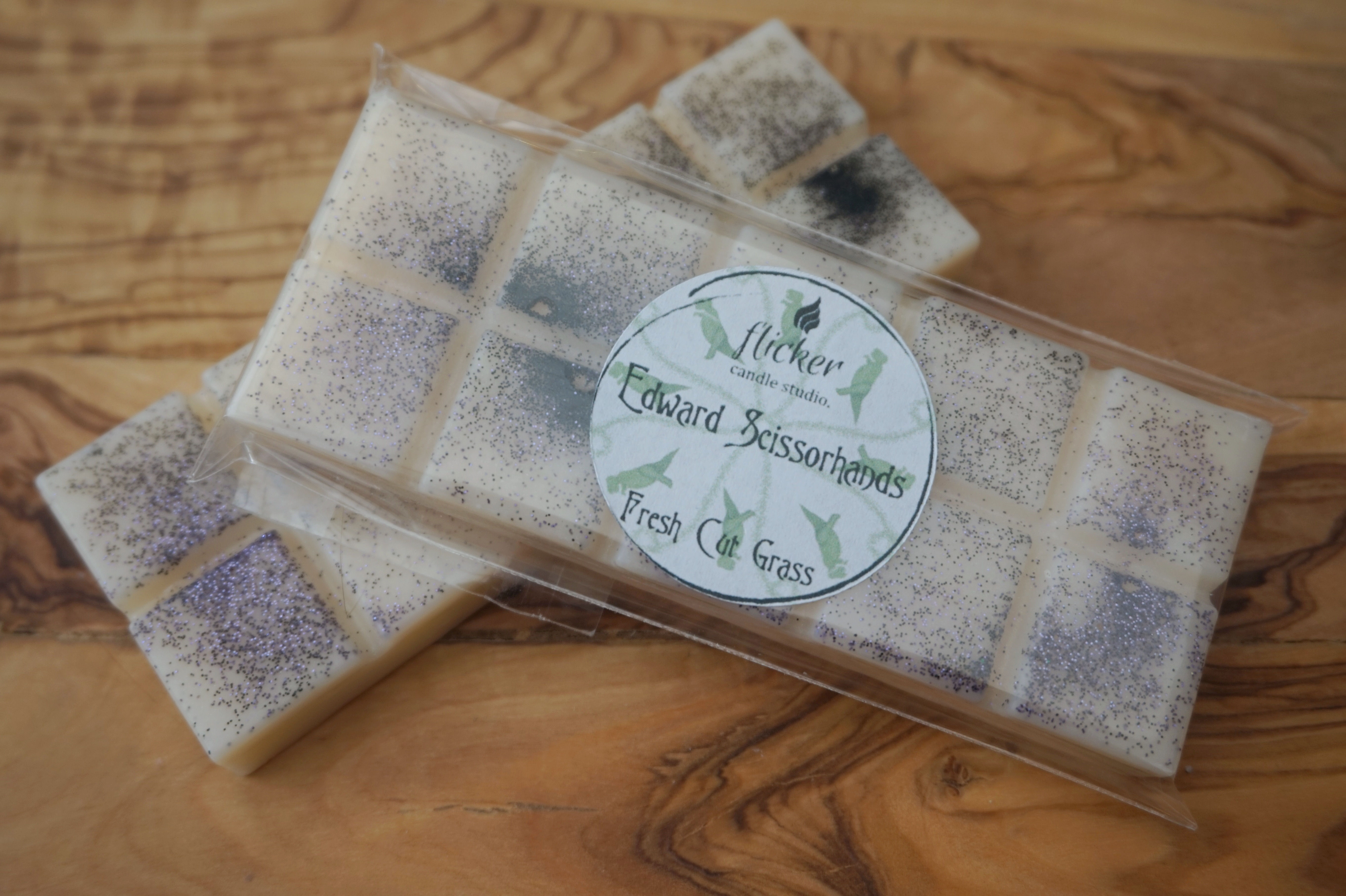 **Sale** Edward Scissor Hands Snap Bar