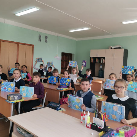 День космонавтики 