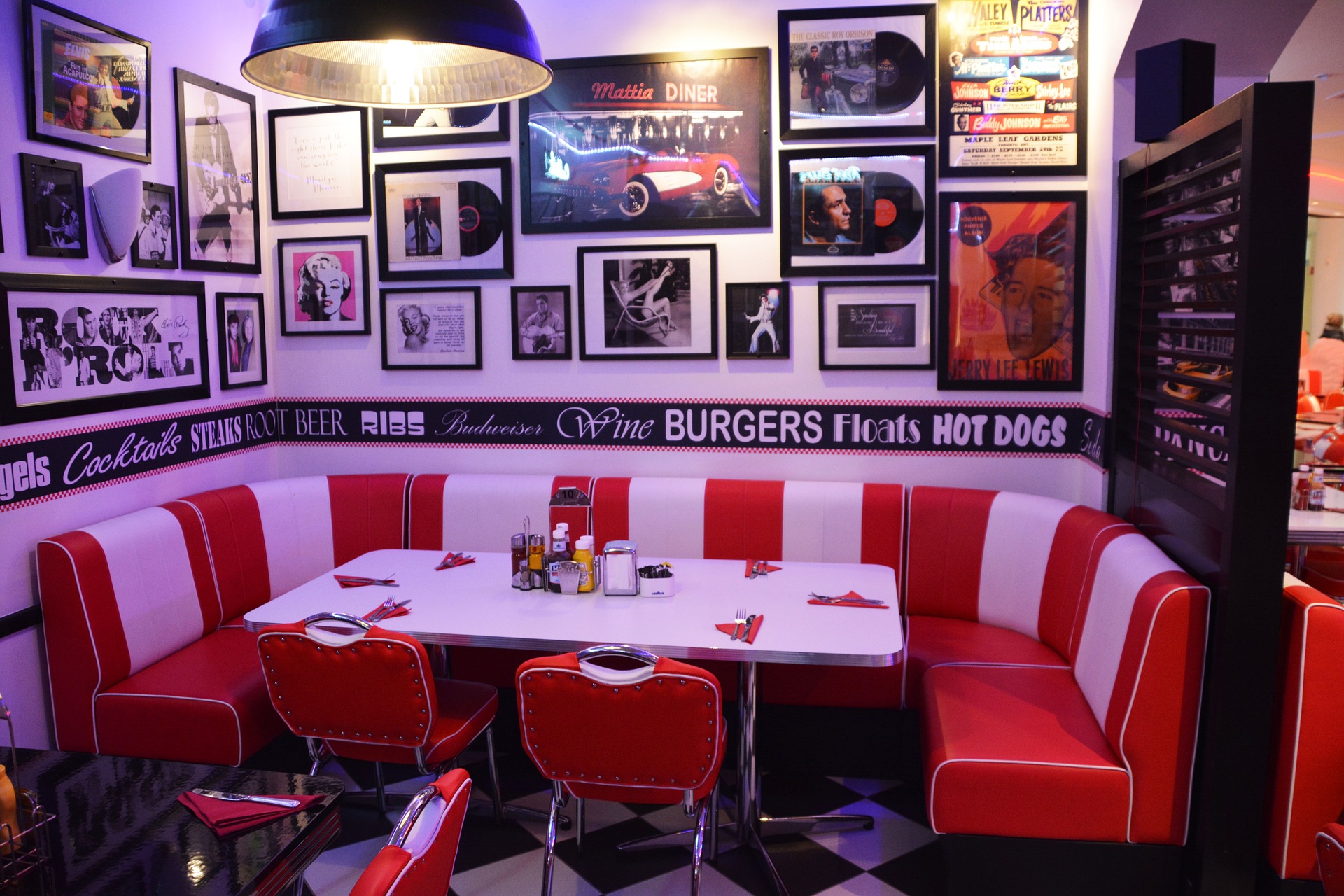 AMERICAN PUB