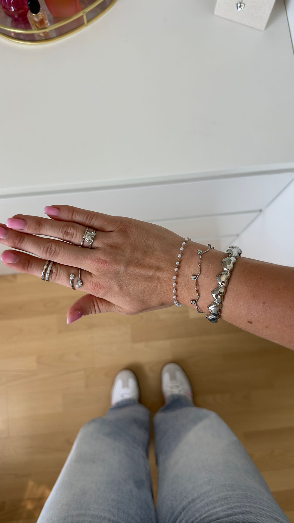 Thumbnail: hearts bangle