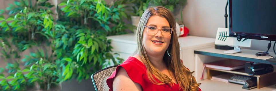 Holly Parker, Owner Excellent Low Cost Billlig Services