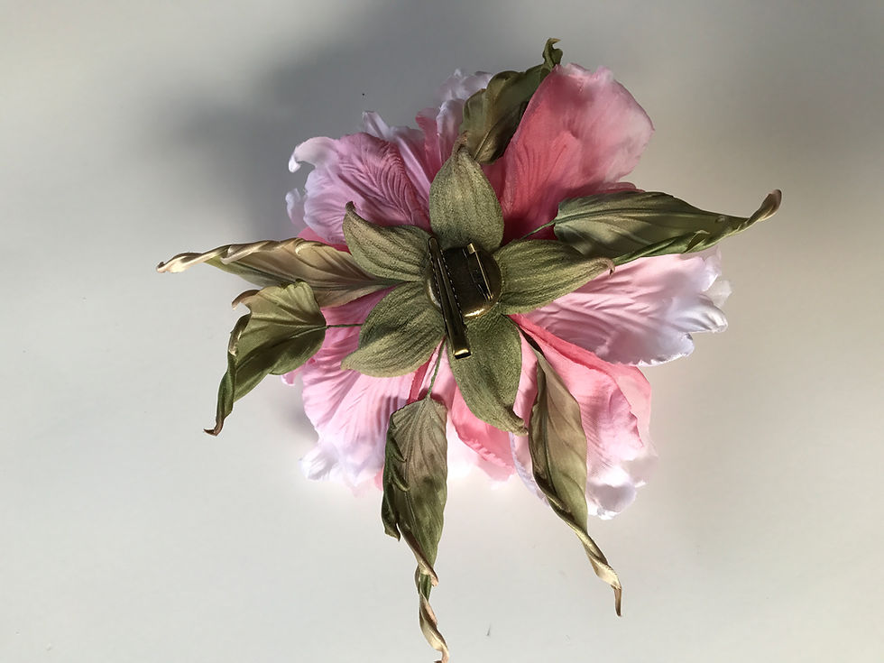 Thumbnail: Brooch and Headpiece "CORRADO" Pink