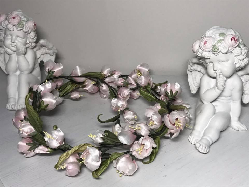 Thumbnail: Silk Flower Bridal Wreath "TENDERNESS"