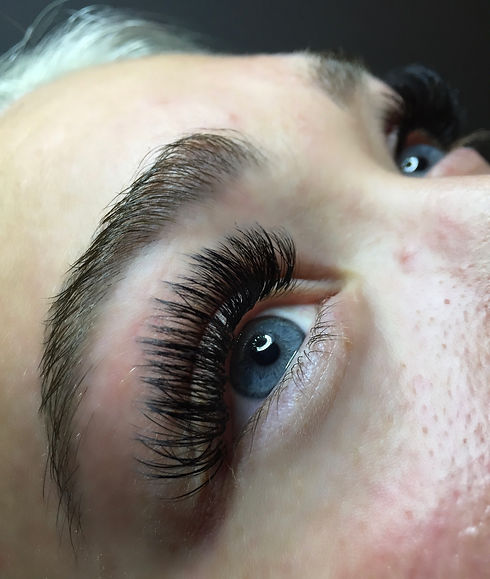 Mega Volume Eyelash Extensions
